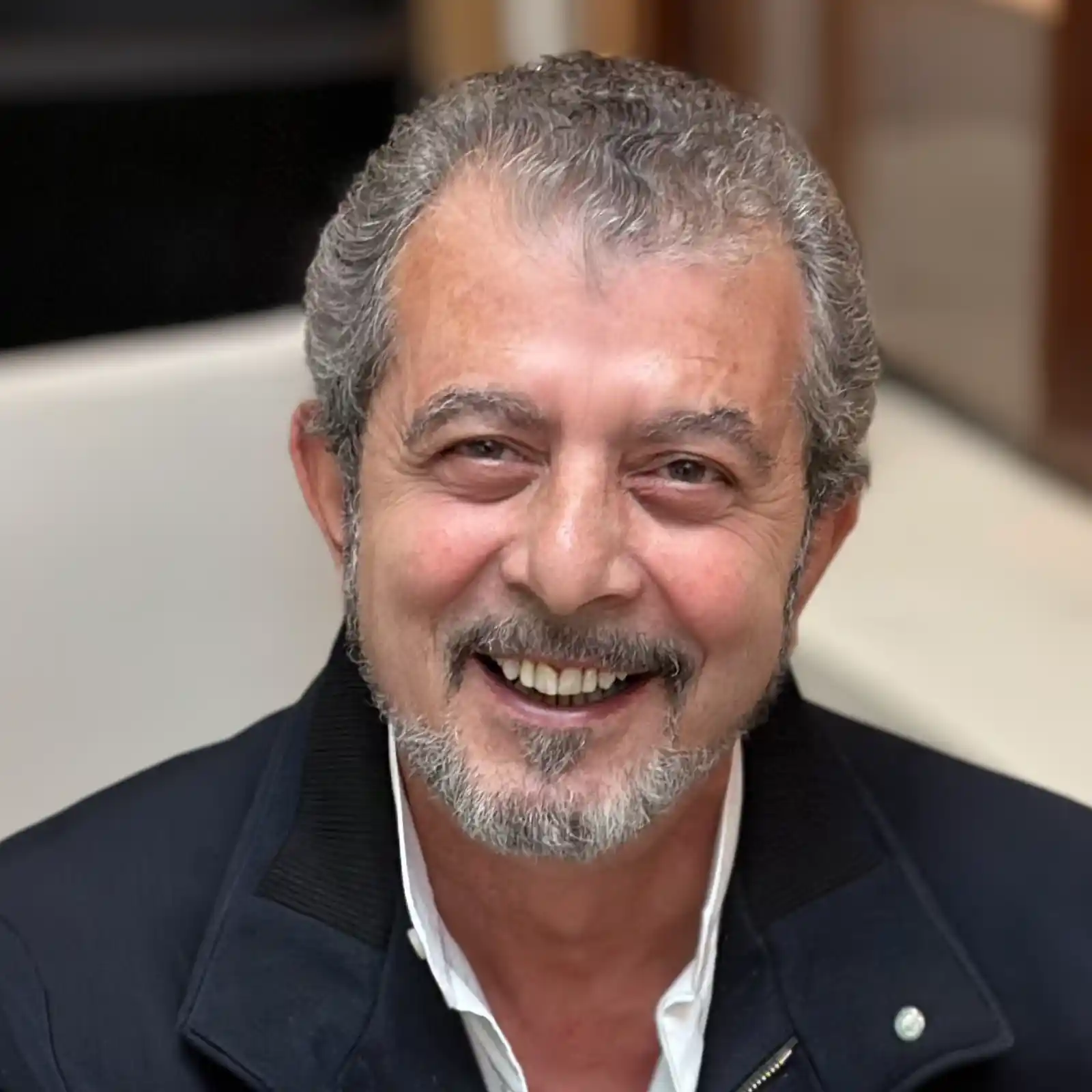 Osman-Kent-Headshot